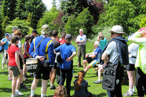 Sir John Ropner introduces tandemists to Thorp Perrow Arboretum