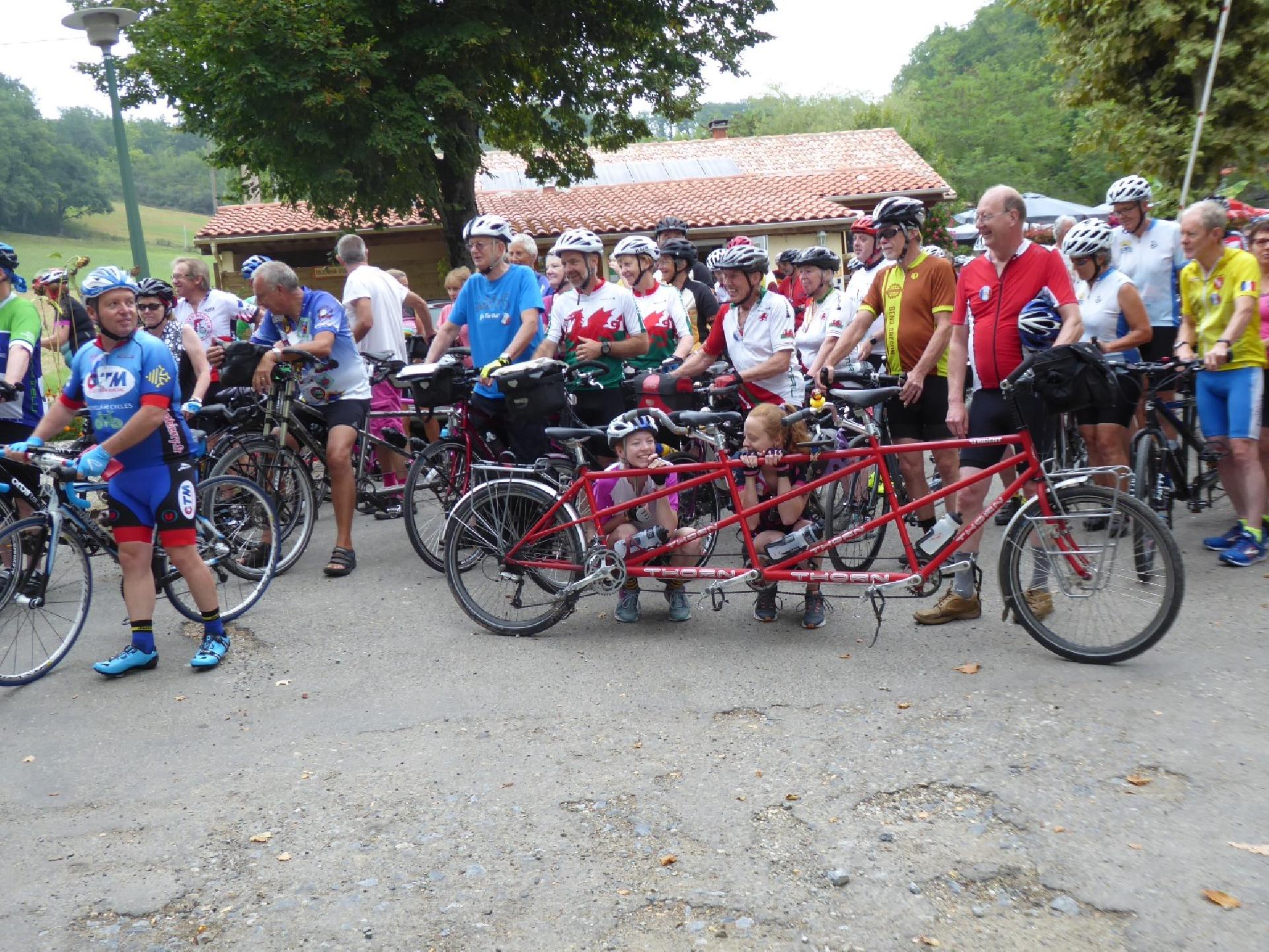 Tandem store bike club