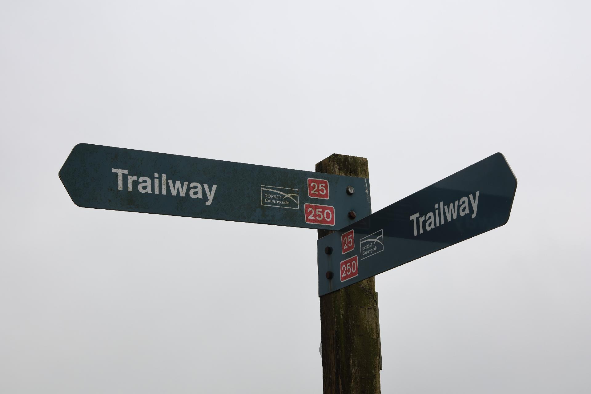 Trailway Signpost