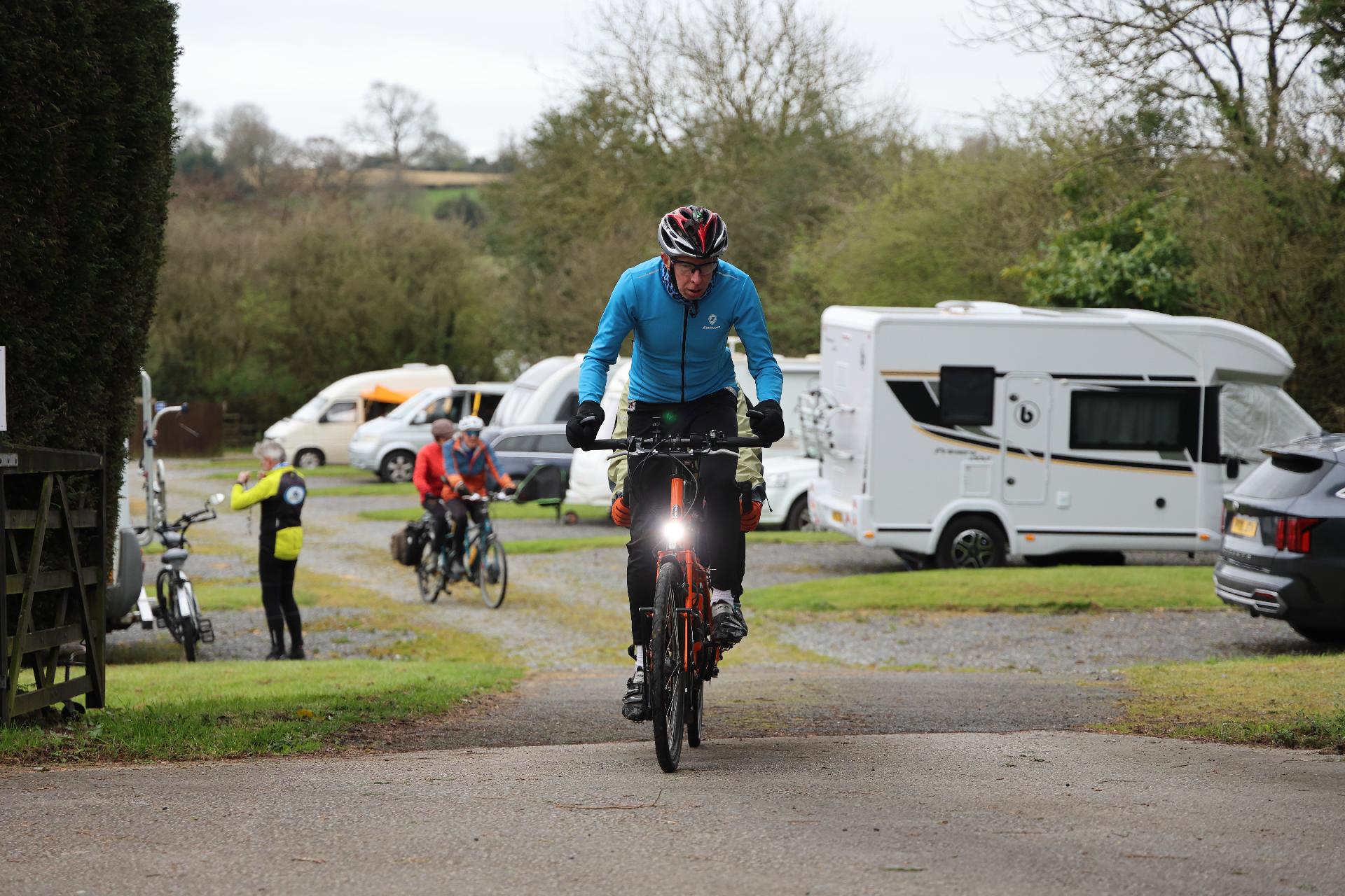 Danial Henrikson leaves the campsite