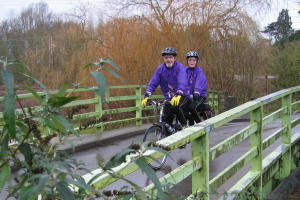 Crossing the River Lee Navigation at Broxbourne, en route for Ware